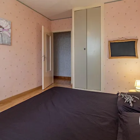 Vakantiehuis Familial Avec Belle Cour, 3 Chambres, Proche Vignobles Et Activites, Au Calme En Campagne Angevine - Fr-1-622-11 *