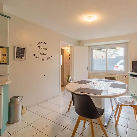Familial Avec Belle Cour, 3 Chambres, Proche Vignobles Et Activites, Au Calme En Campagne Angevine - Fr-1-622-11 *