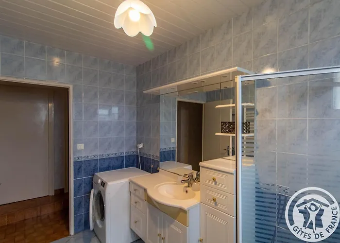 Vakantiehuis Familial Avec Belle Cour, 3 Chambres, Proche Vignobles Et Activites, Au Calme En Campagne Angevine - Fr-1-622-11 *