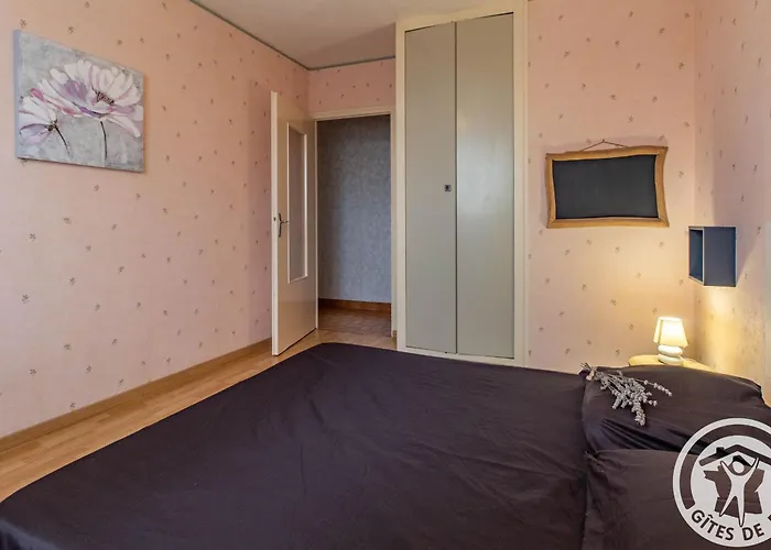 Vakantiehuis Familial Avec Belle Cour, 3 Chambres, Proche Vignobles Et Activites, Au Calme En Campagne Angevine - Fr-1-622-11 *