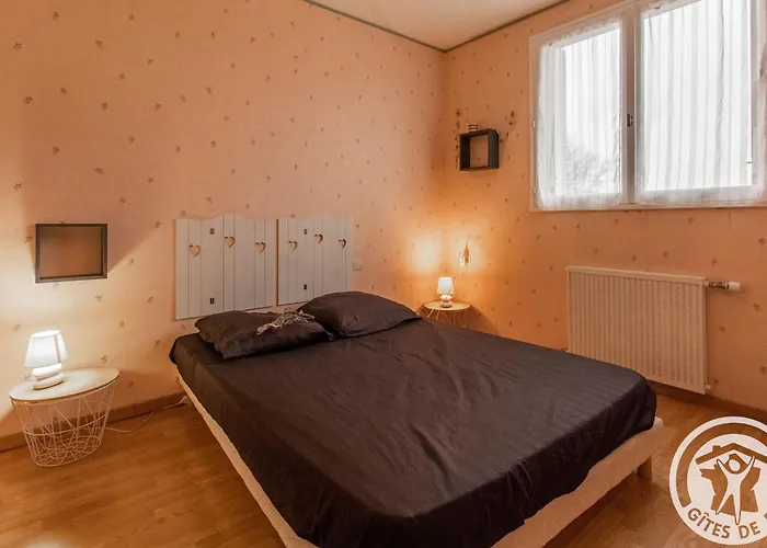 Familial Avec Belle Cour, 3 Chambres, Proche Vignobles Et Activites, Au Calme En Campagne Angevine - Fr-1-622-11 Vakantiehuis Saint-Georges-des-Gardes