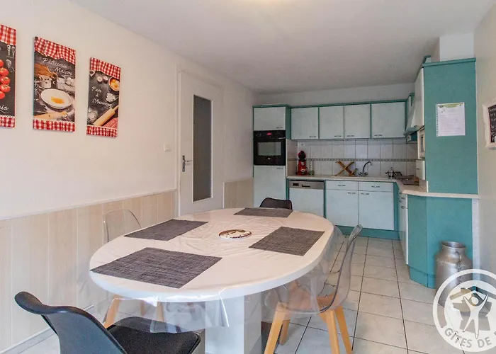 Vakantiehuis Familial Avec Belle Cour, 3 Chambres, Proche Vignobles Et Activites, Au Calme En Campagne Angevine - Fr-1-622-11 Saint-Georges-des-Gardes