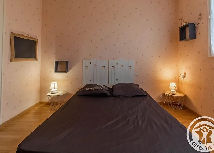 Vakantiehuis Familial Avec Belle Cour, 3 Chambres, Proche Vignobles Et Activites, Au Calme En Campagne Angevine - Fr-1-622-11